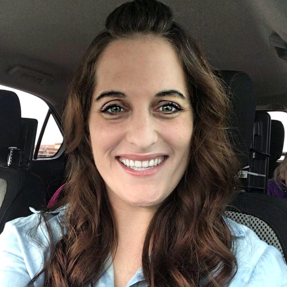 Meet your Posher, Joni